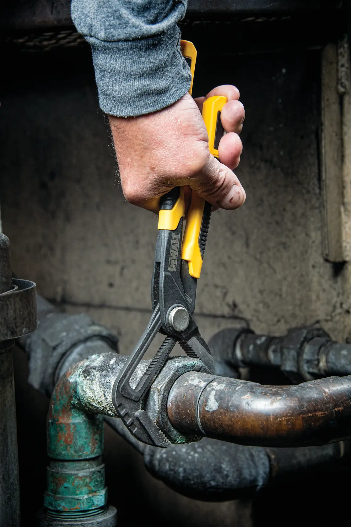 10 inch Straight Jaw Pushlock Pliers being used on a metal tube.