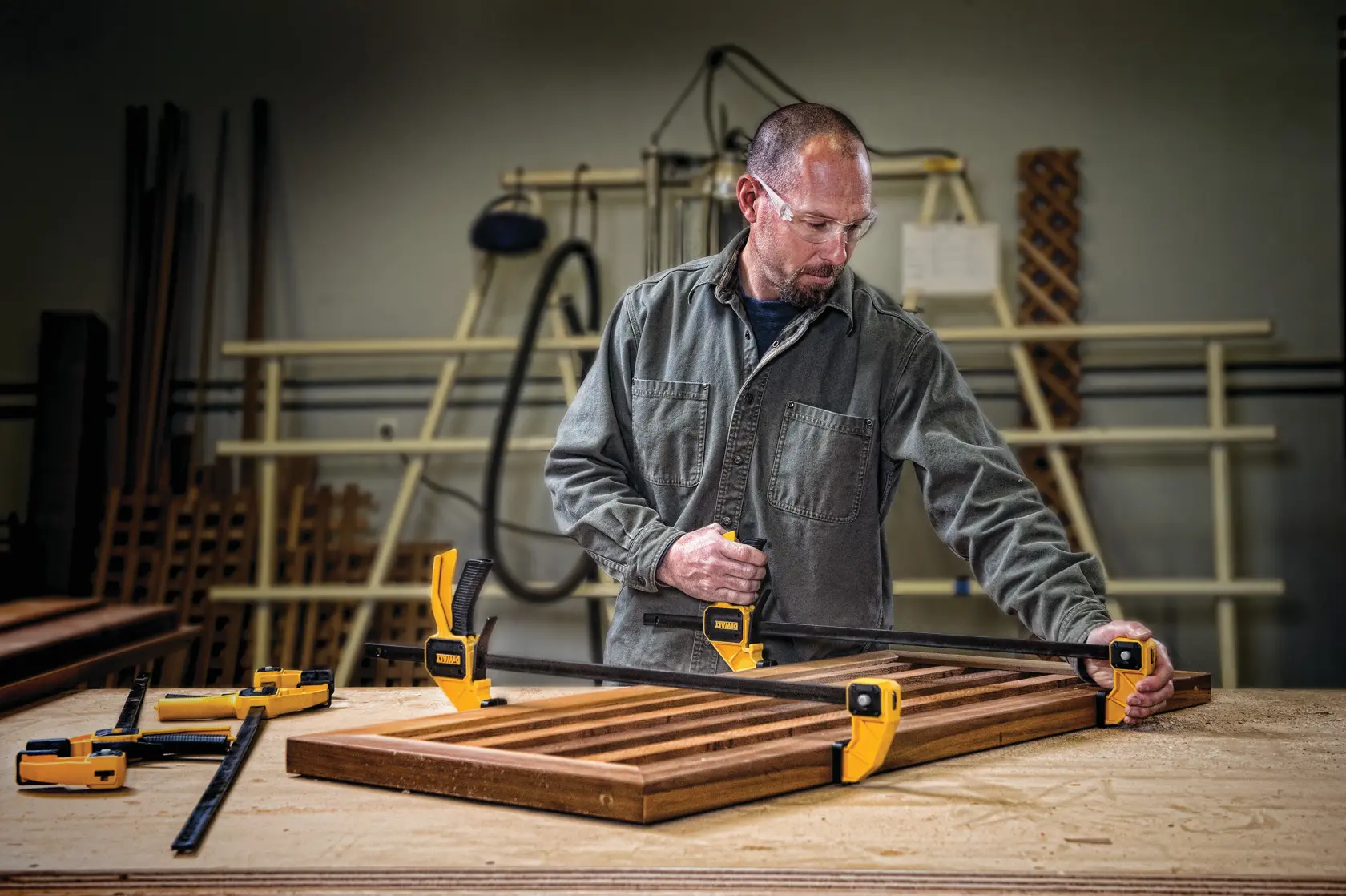 DEWALT® 24-in. (600 mm) Large Trigger Clamp