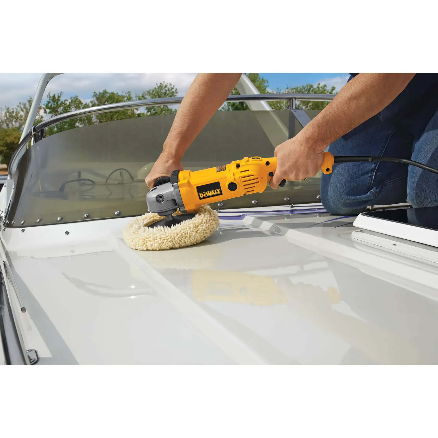 DEWALT® 7-in. - 9-in. Variable-Speed Polisher With Soft Start