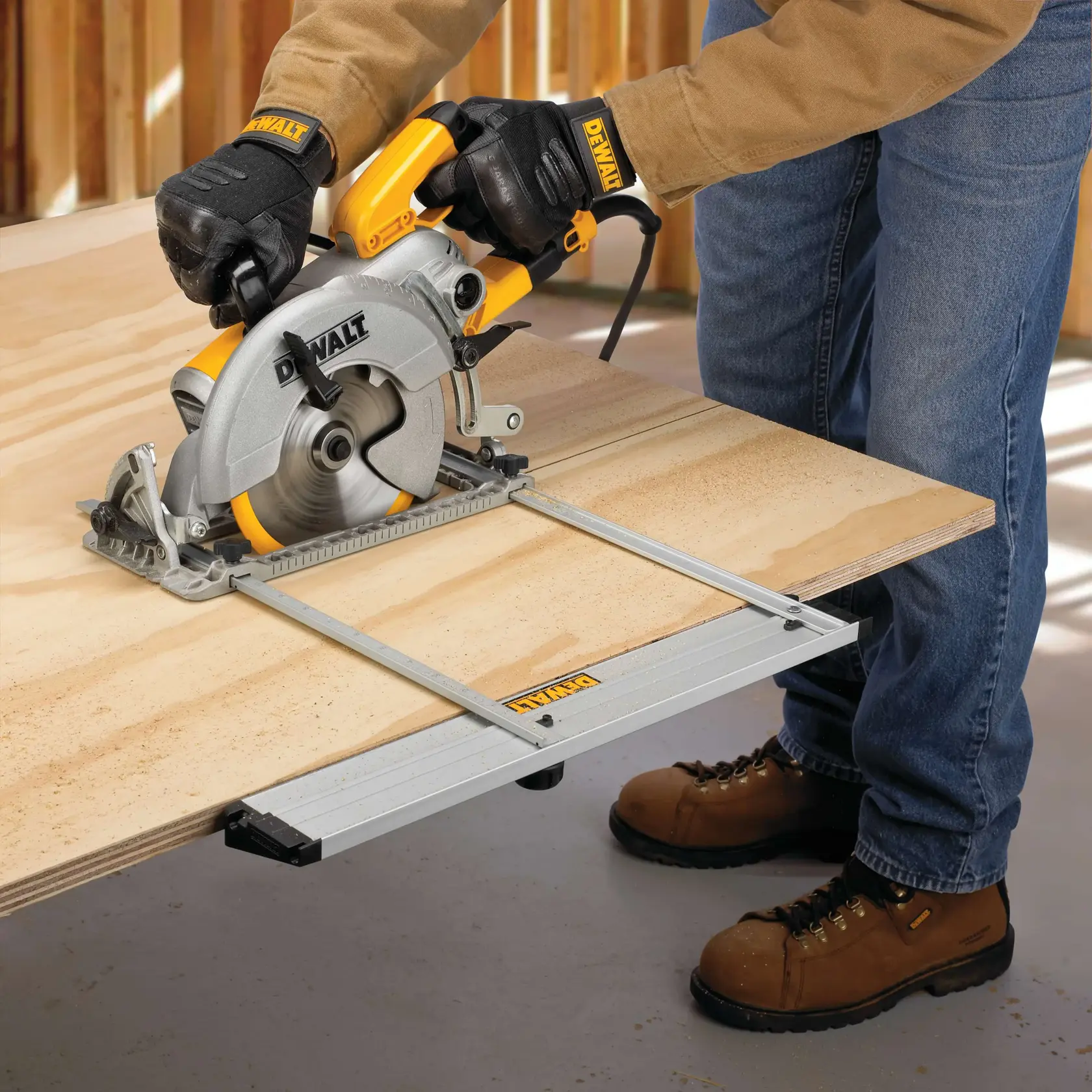 DEWALT® 12-in. Dual Port Rip Guide