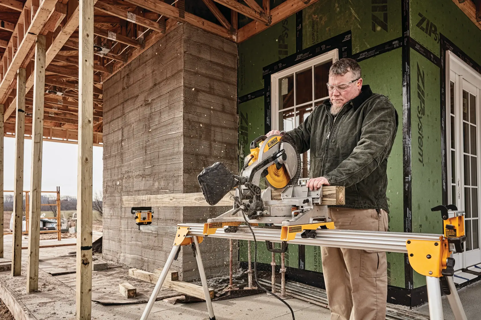 DEWALT® 12-in. Miter Saw, 15-Amp, Single Bevel, Compound